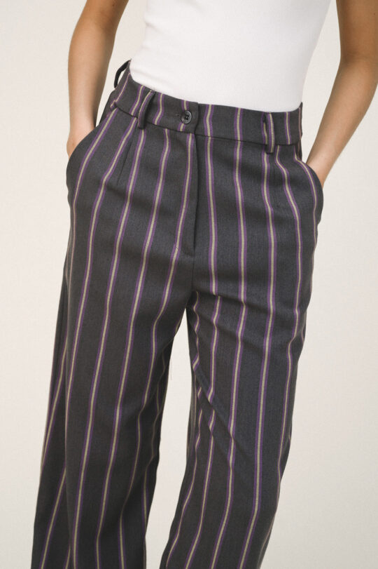 Love+Alicia JOE Straight Leg Pants