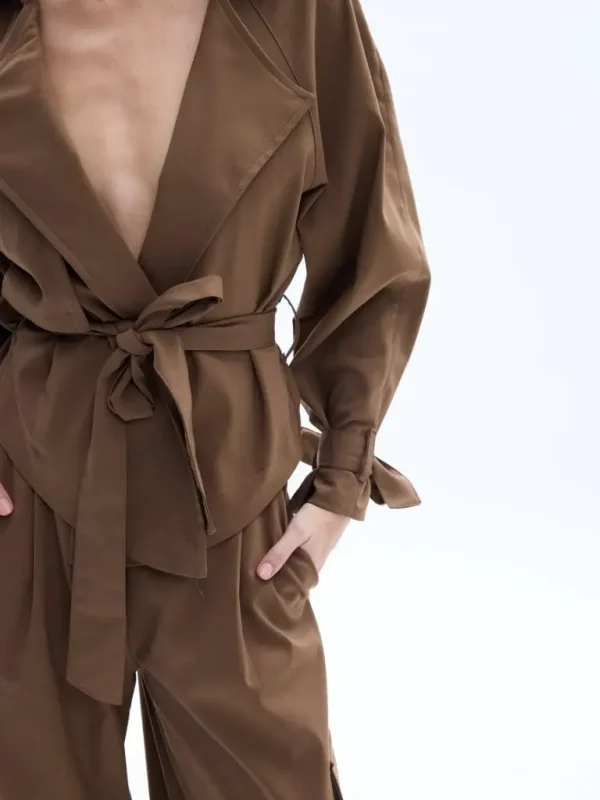 Be A Bee Lindsay Brown Jacket