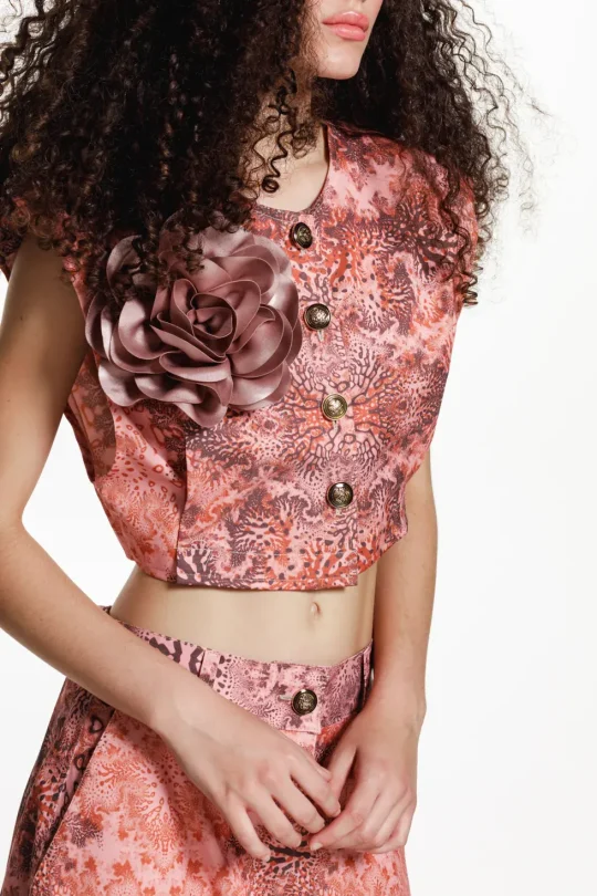 The Jerkins Raisa Vest Printed Coral