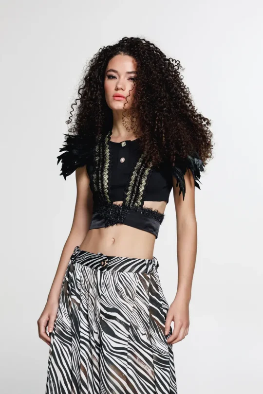The Jerkins Kishil Feathered Vest Black